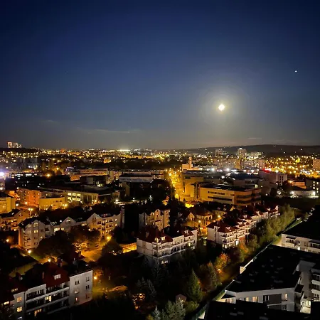 Premium 156 * 热舒夫