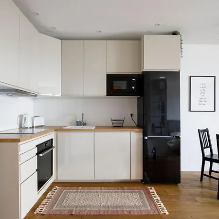 Premium 156 公寓 *